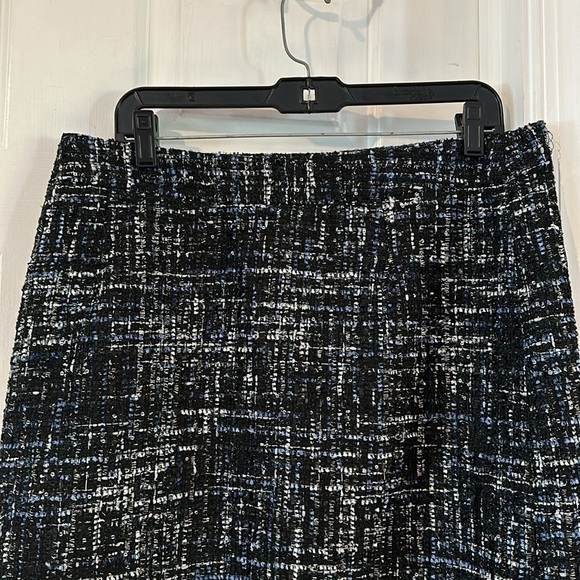 Women’s Bagatelle Collection Black and Blue Tweed Mini Skirt Size Large - Picture 3 of 8